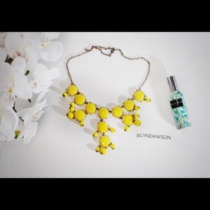 Bubble statement necklace